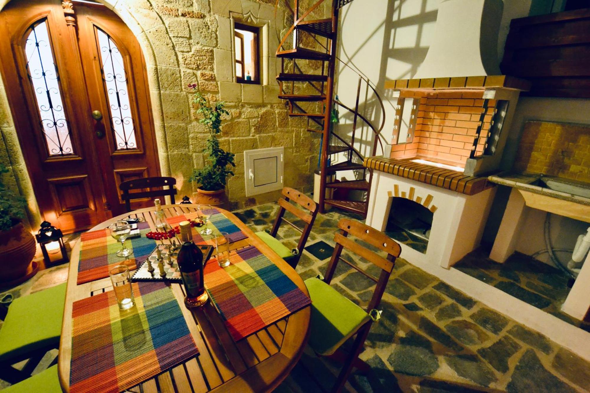 Villa Patitiri Traditional House With Hot Tub Архангелос Экстерьер фото