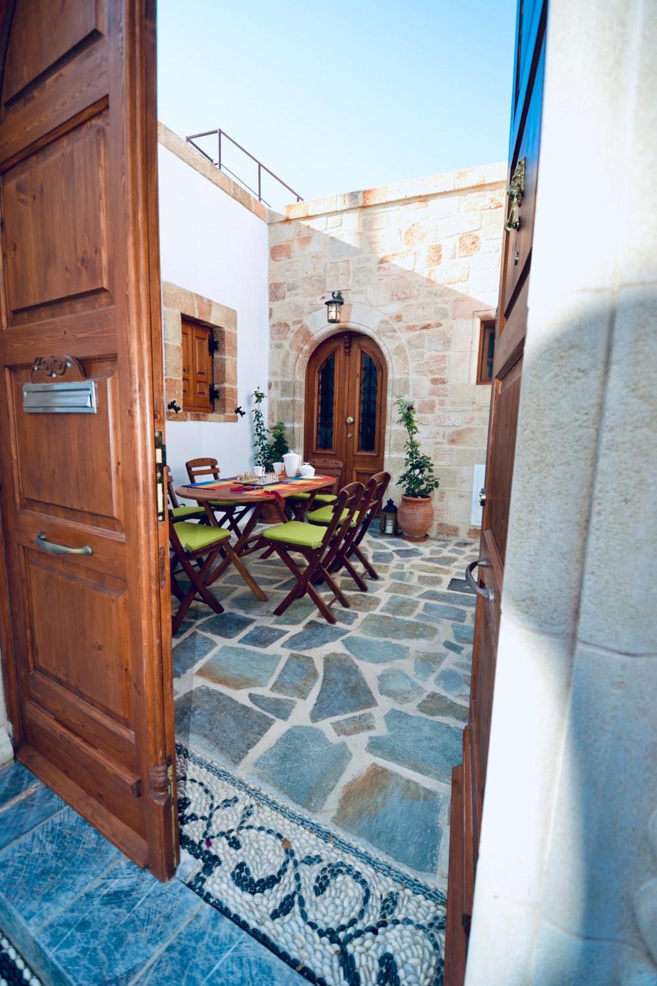 Villa Patitiri Traditional House With Hot Tub Архангелос Экстерьер фото