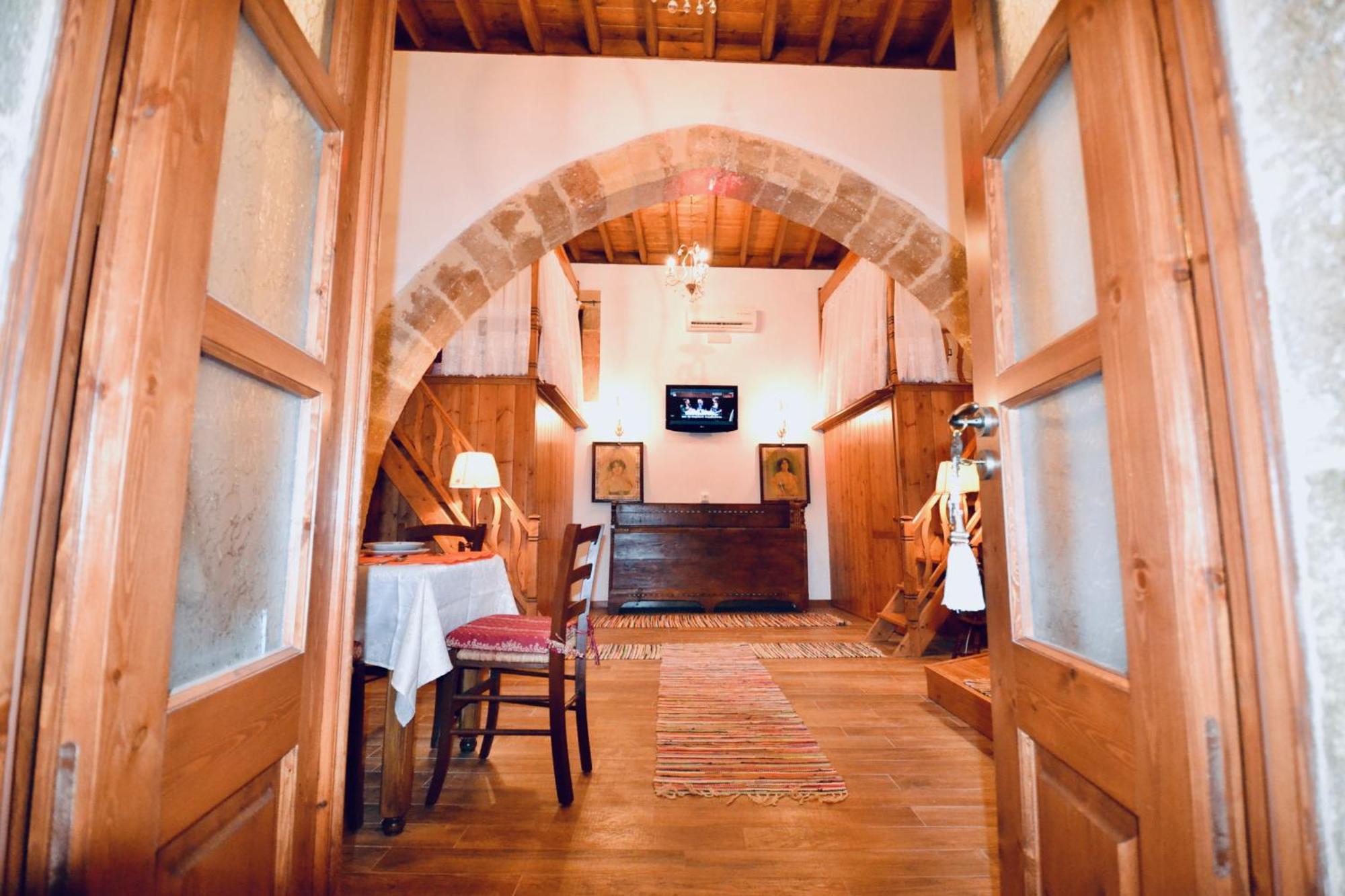 Villa Patitiri Traditional House With Hot Tub Архангелос Экстерьер фото